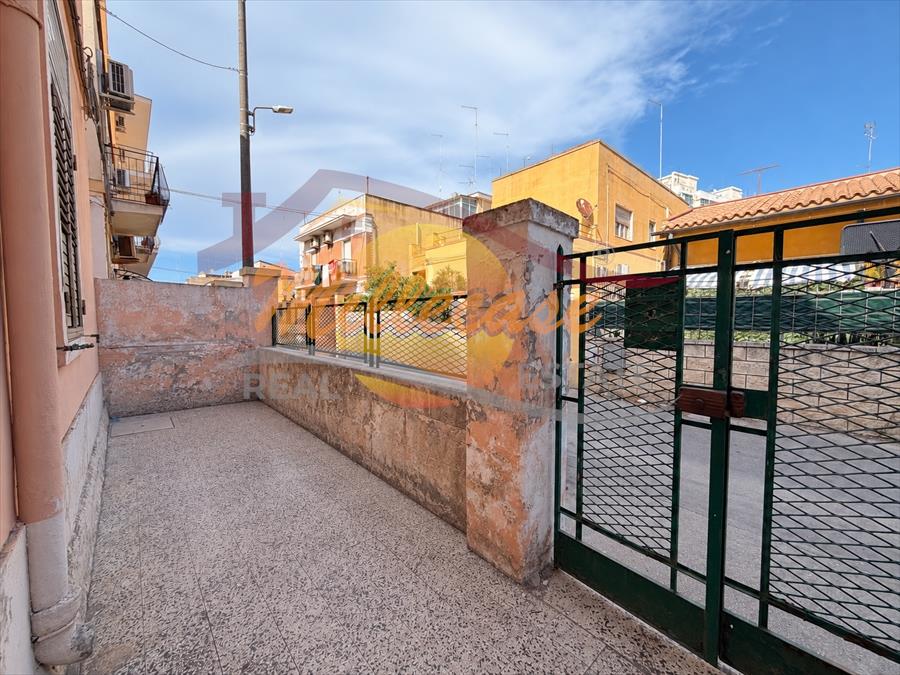 Casa indipendente da ristrutturare in via specchi, Siracusa