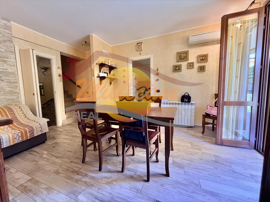 Villa con giardino, Siracusa mazzarona