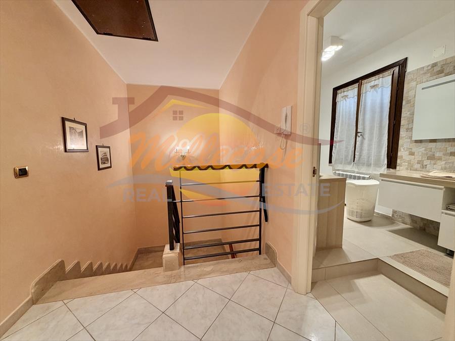 Villa con giardino, Siracusa mazzarona
