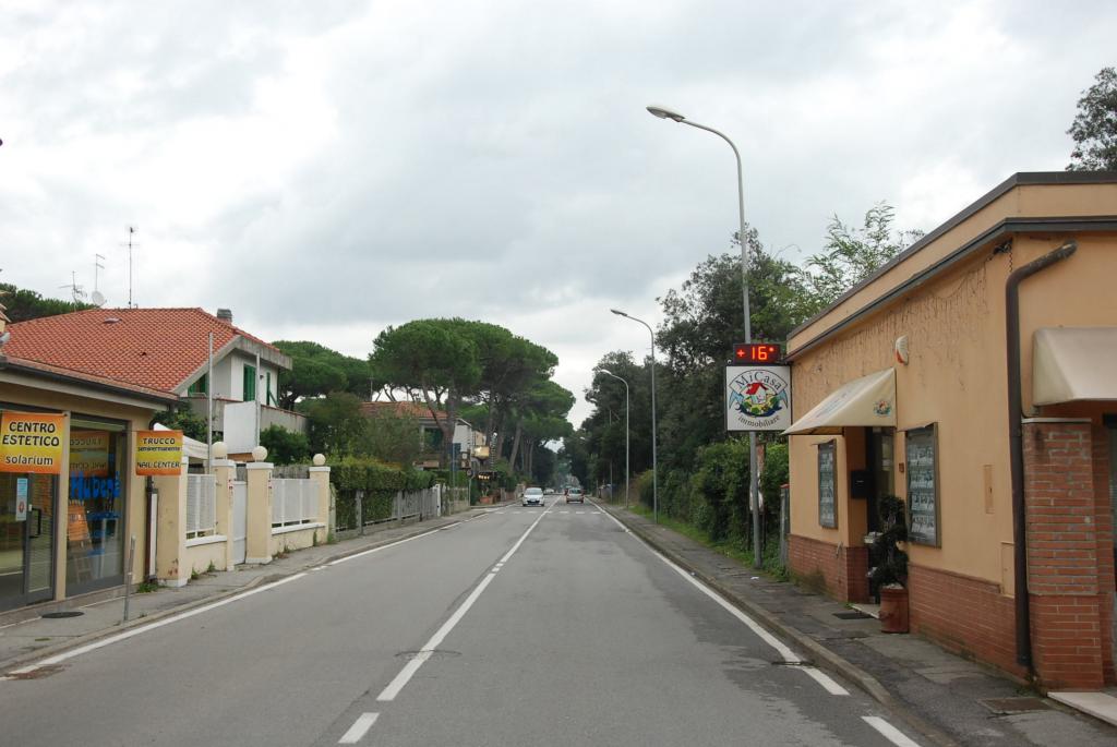 Locale commerciale in affitto a Pisa, 1 TIRRENIA