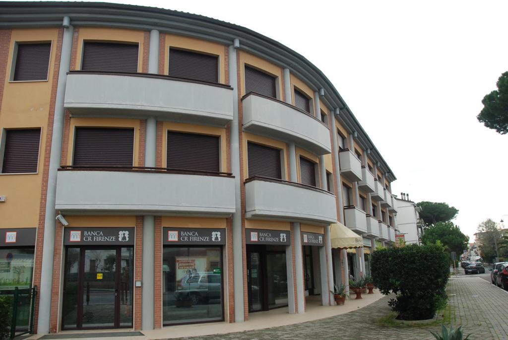 Locale commerciale in affitto a Pisa, 1 TIRRENIA