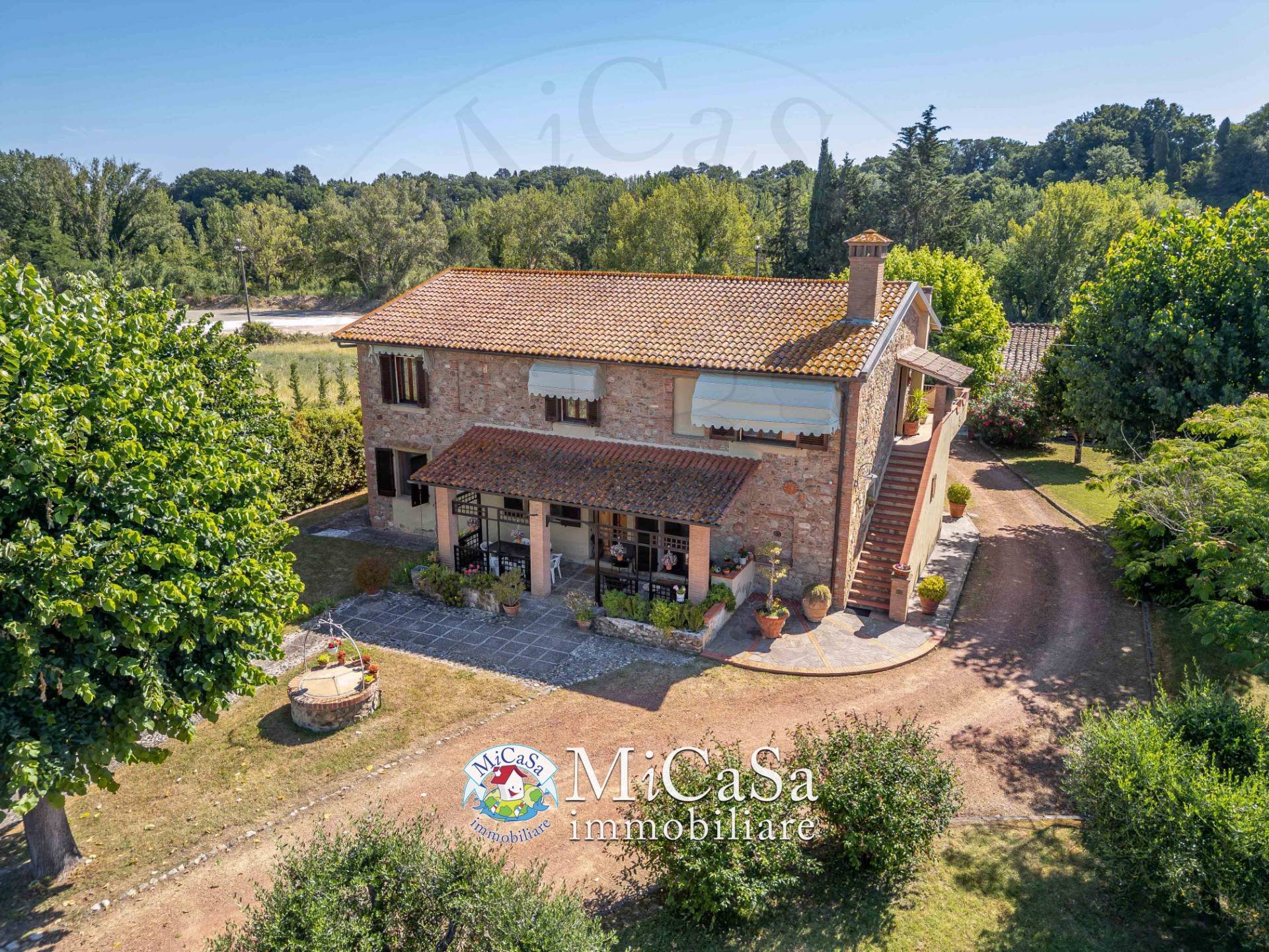 Villa in vendita a Terricciola