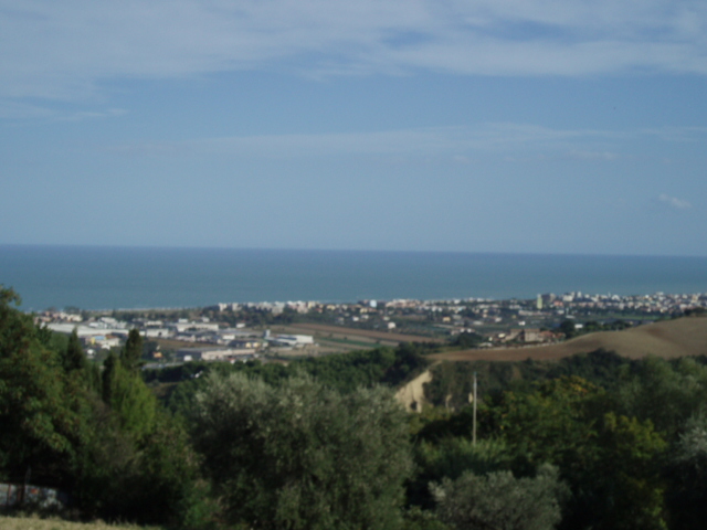 TERRENO EDIFICABILE in vendita a Colonnella