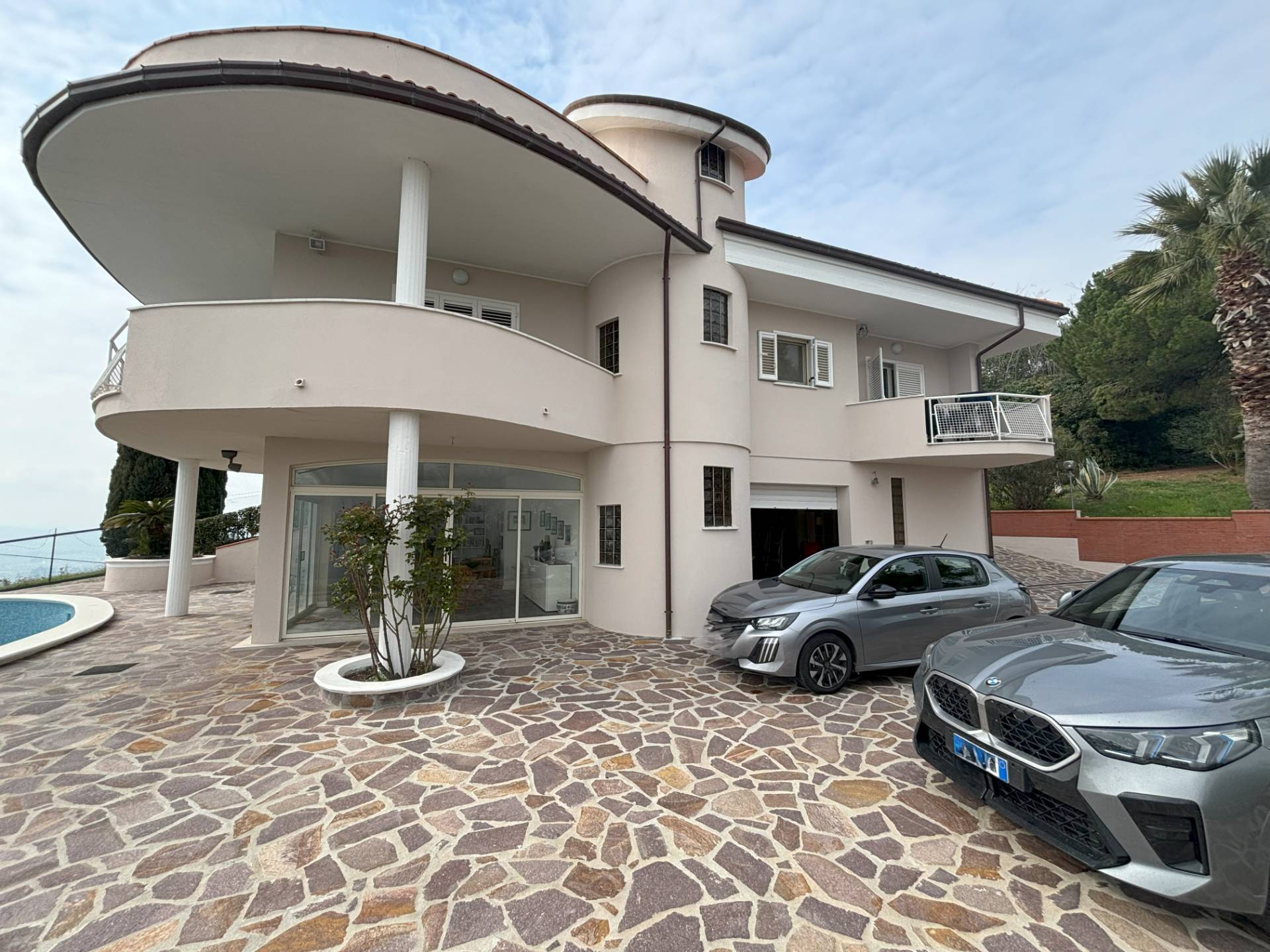 CASA/VILLA in vendita a Colonnella