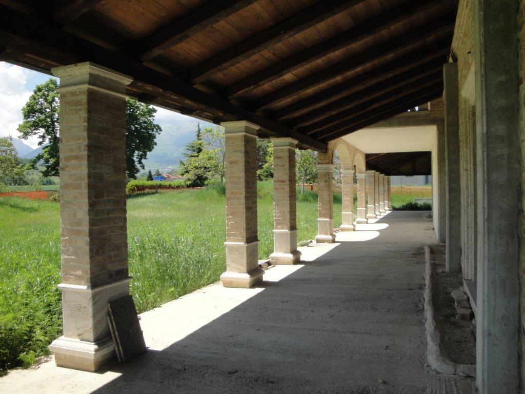 CASA COLONICA in vendita a Folignano