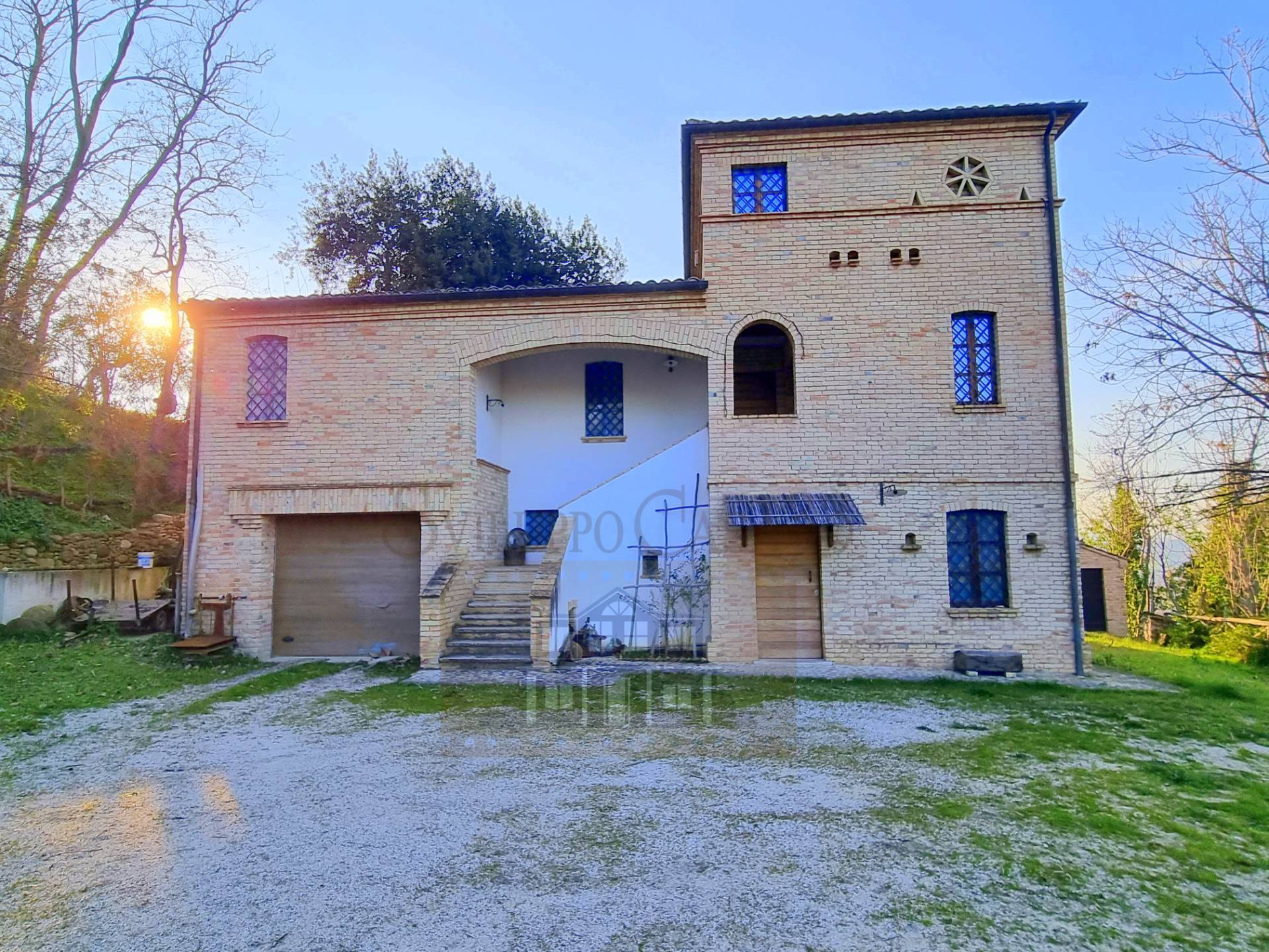 CASA COLONICA in vendita a Controguerra