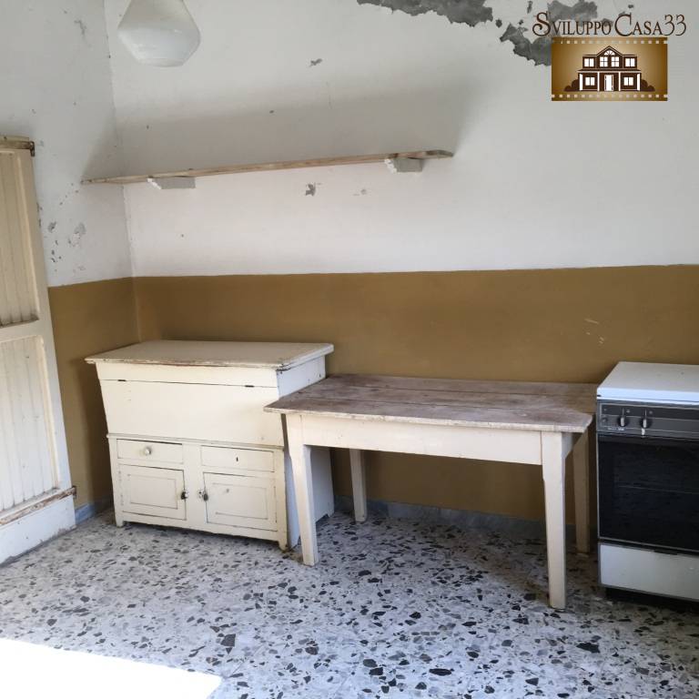 CASA COLONICA in vendita a Rotella