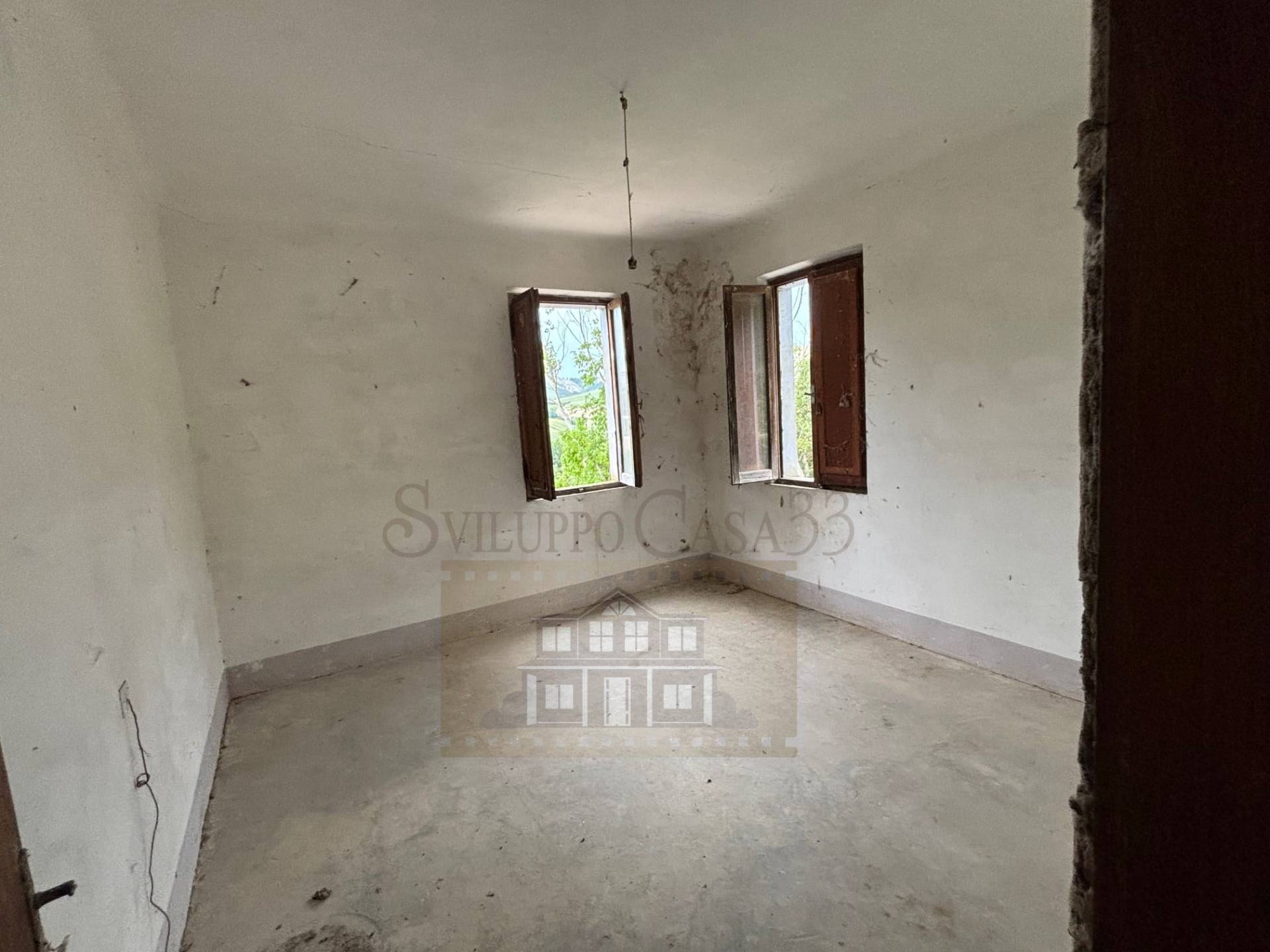 CASA COLONICA in vendita a Ripatransone