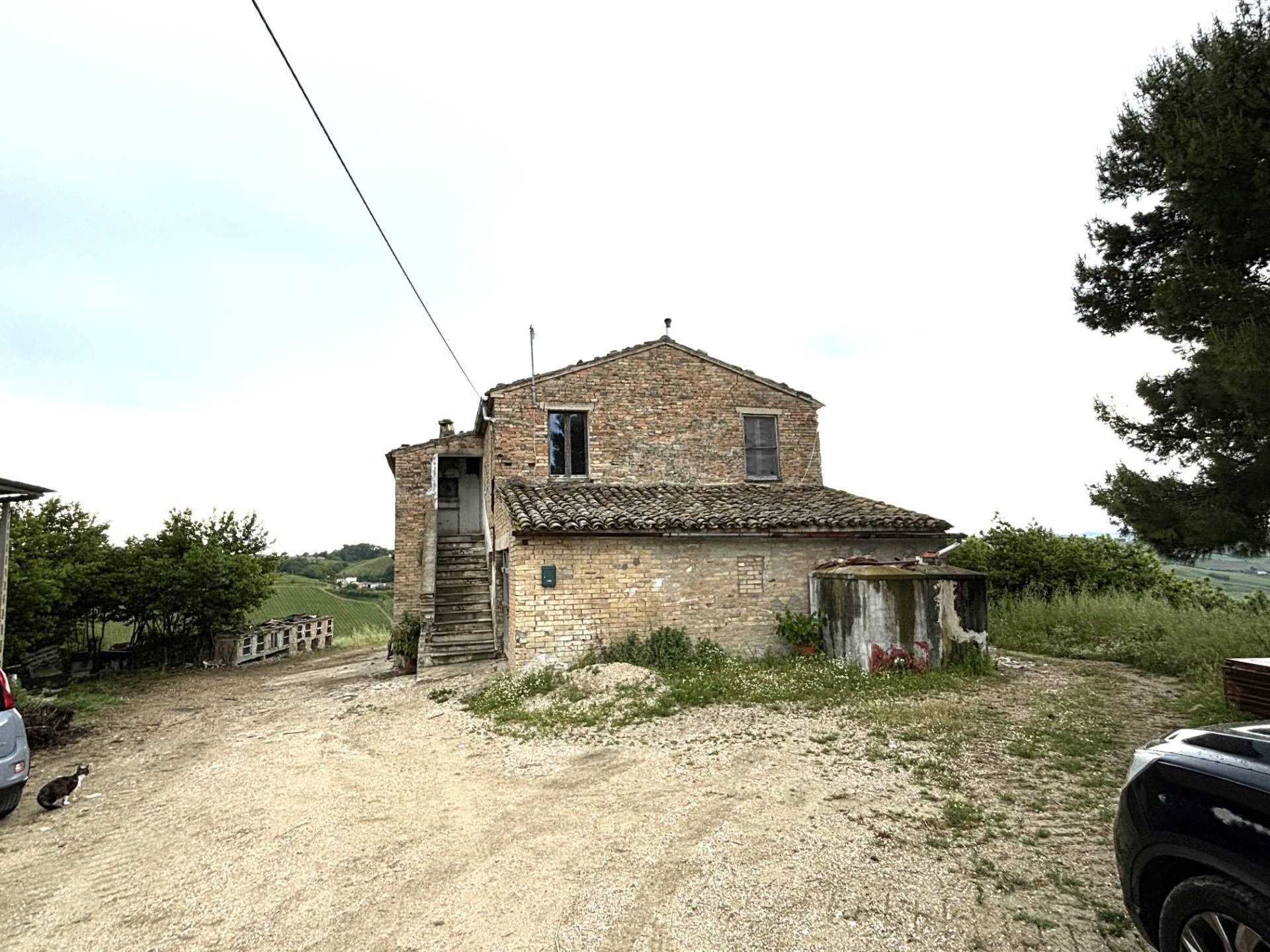 CASA COLONICA in vendita a Ripatransone