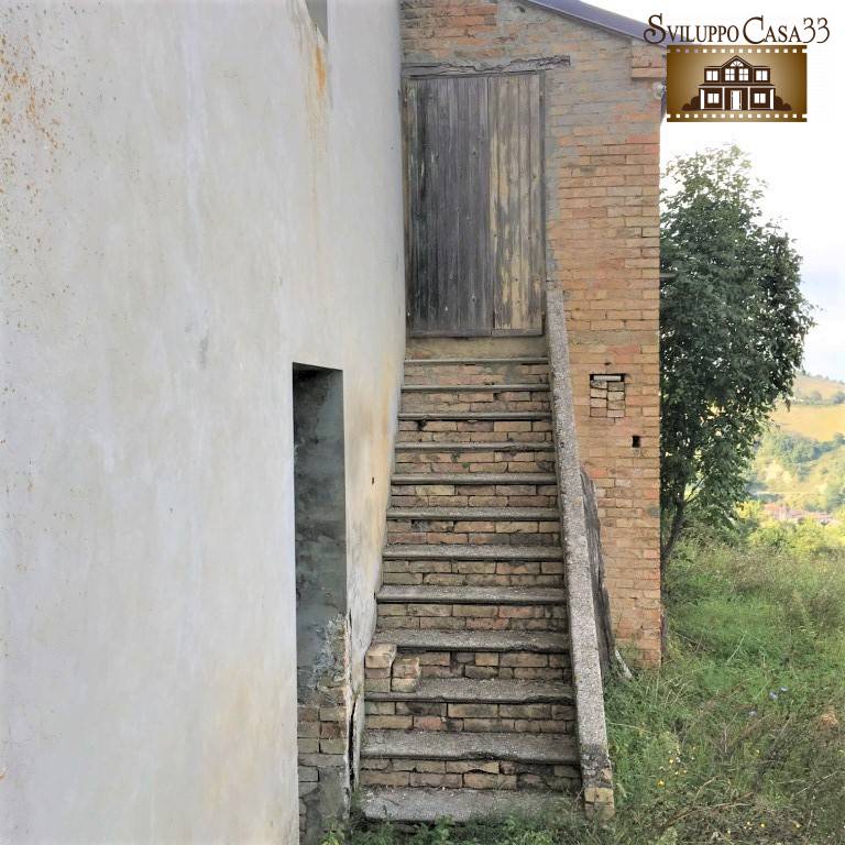 CASA COLONICA in vendita a Rotella