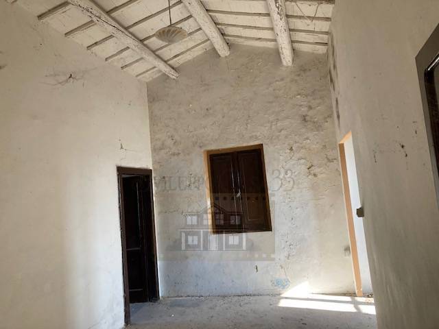 CASA COLONICA in vendita a Controguerra