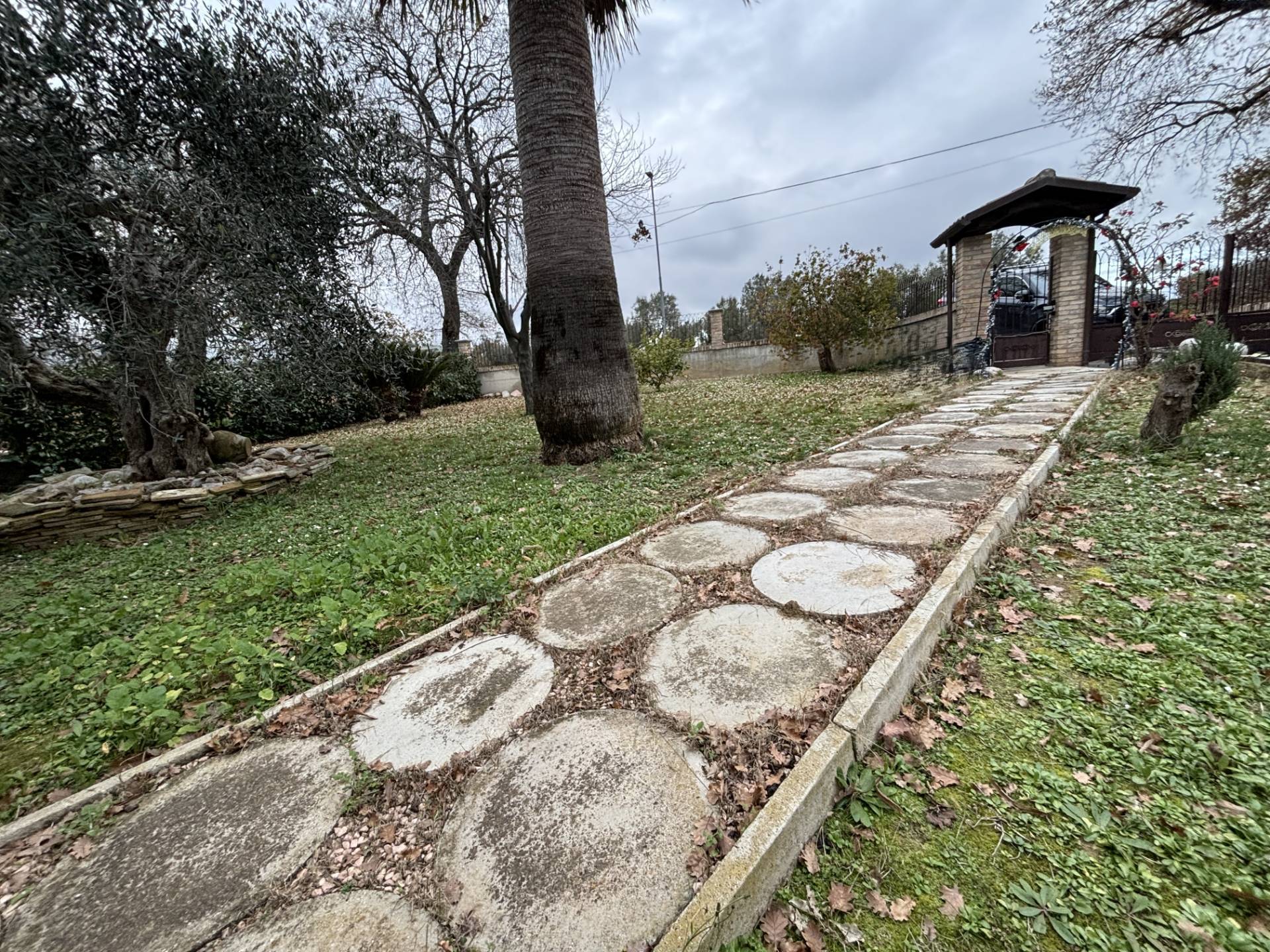 VILLETTA A SCHIERA in vendita a Corropoli