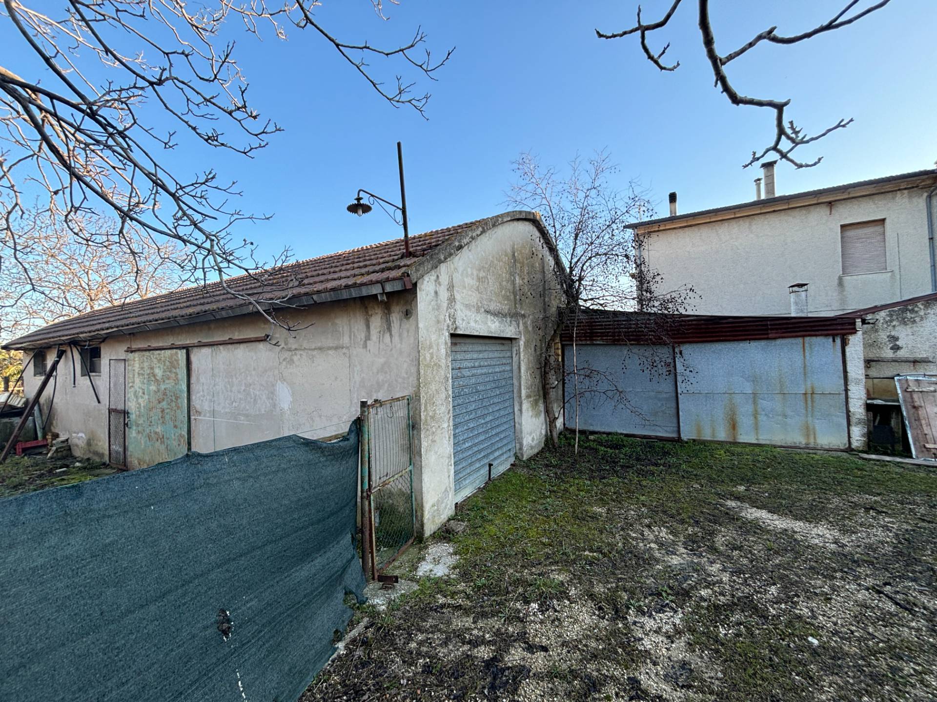 VILLETTA A SCHIERA in vendita a Torano Nuovo