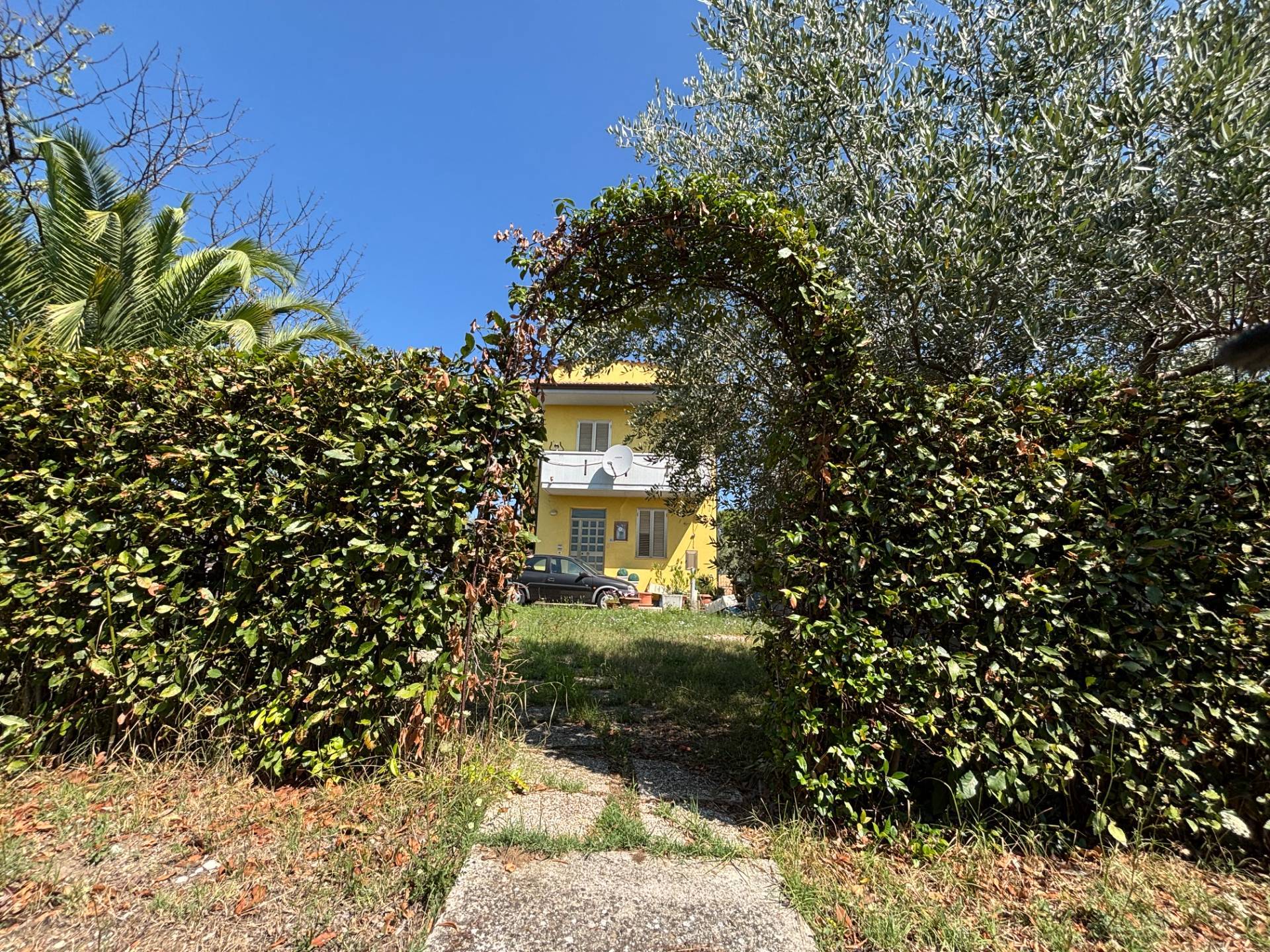CASA/VILLA in vendita a Sant'Egidio alla Vibrata