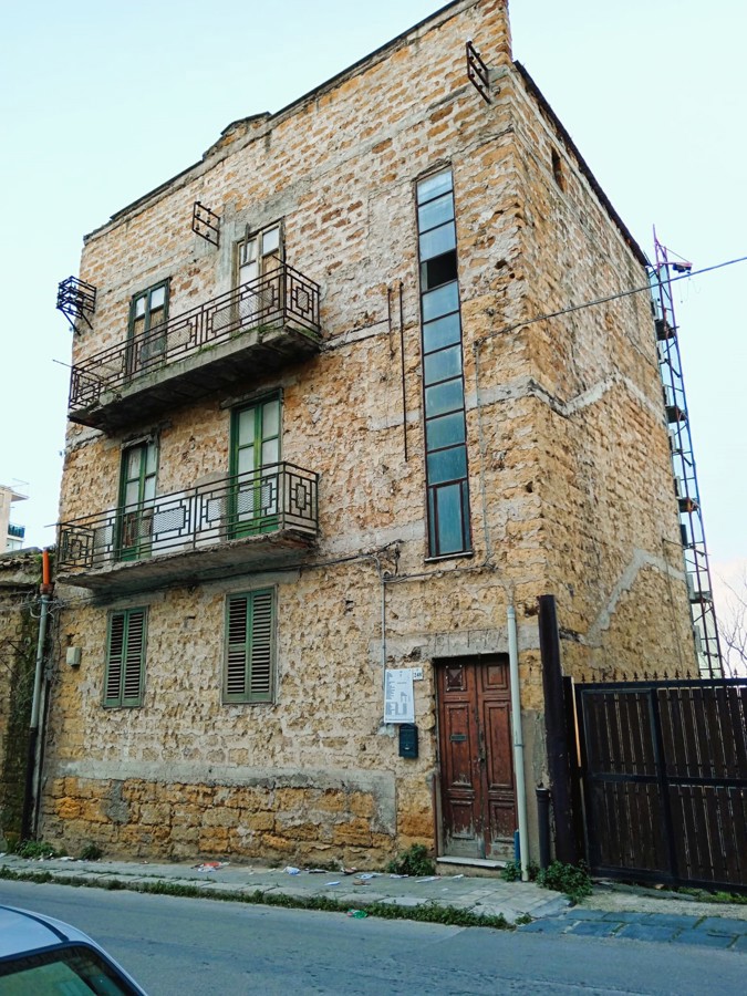 Stabile/Palazzo in vendita a Agrigento