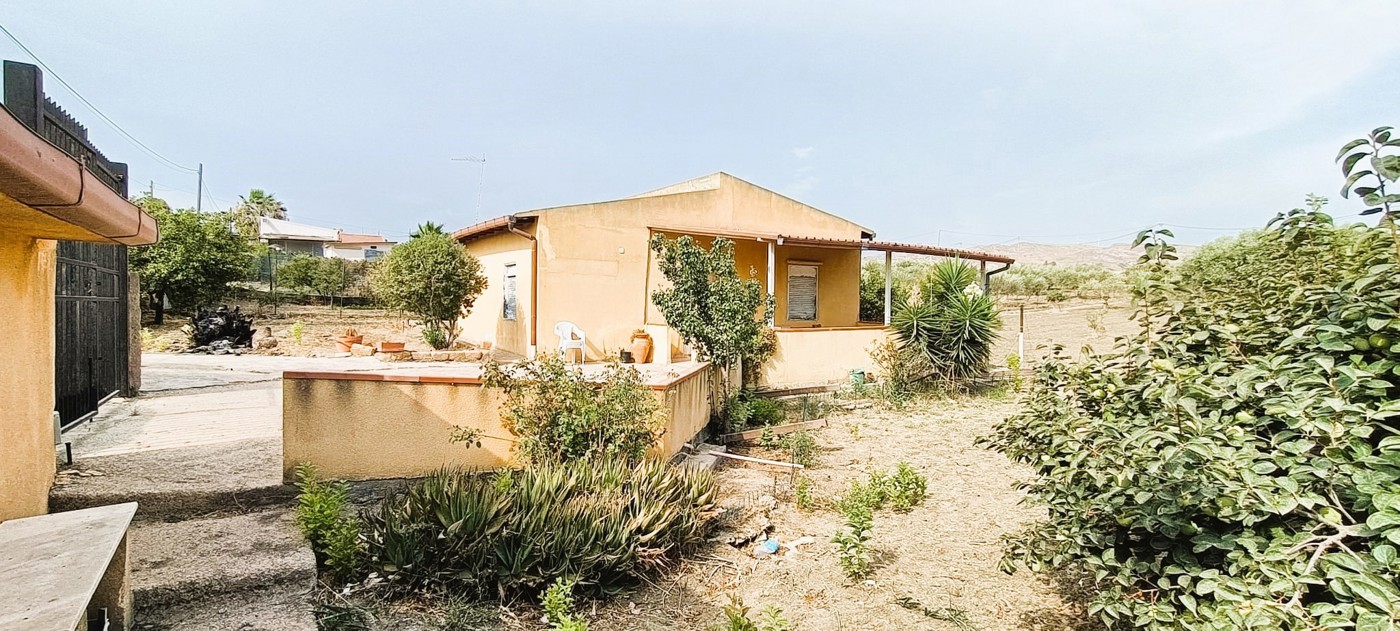 Villa con giardino a Agrigento