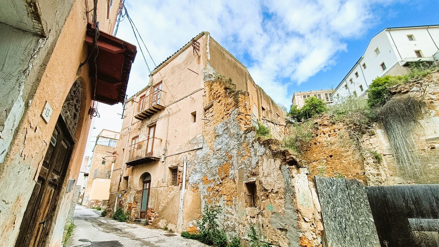 Stabile/Palazzo vista mare a Agrigento