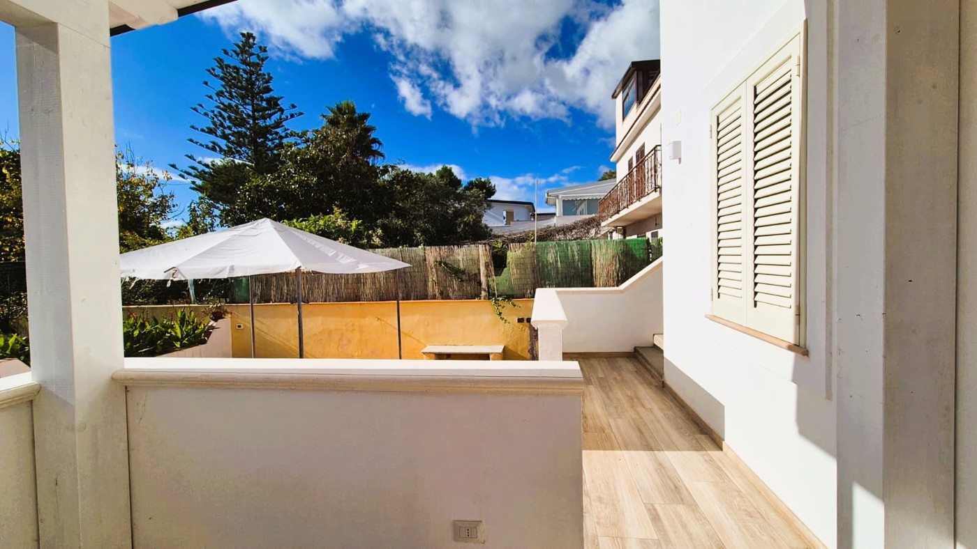 Villa con giardino a Porto Empedocle