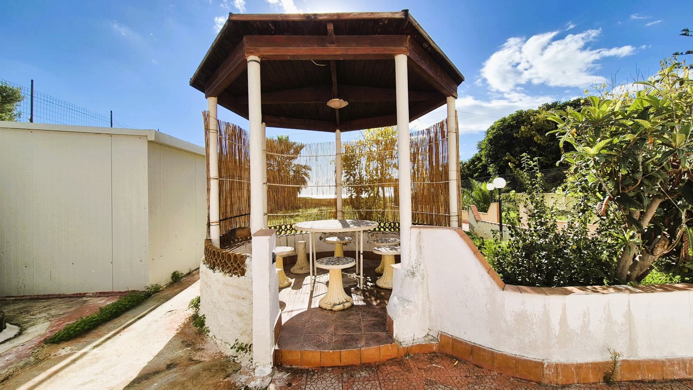 Villa con giardino a Porto Empedocle