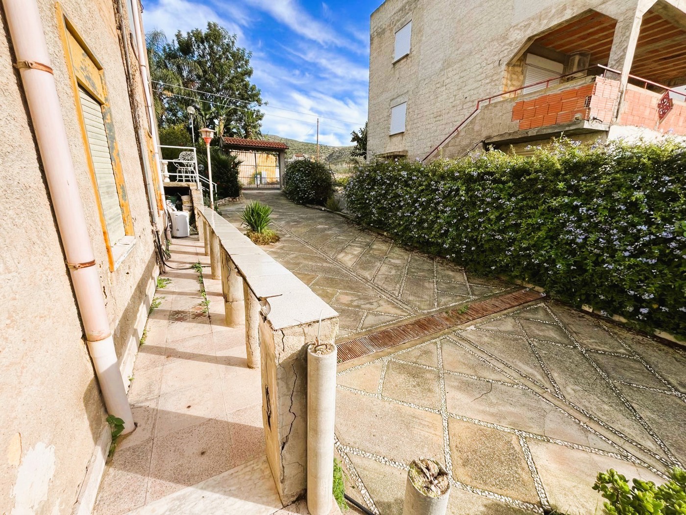 Trilocale con giardino a Porto Empedocle