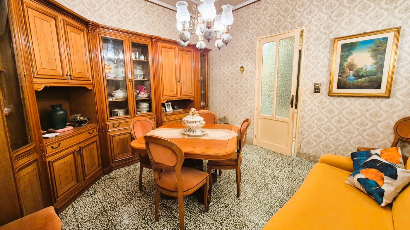 Trilocale da ristrutturare a Porto Empedocle