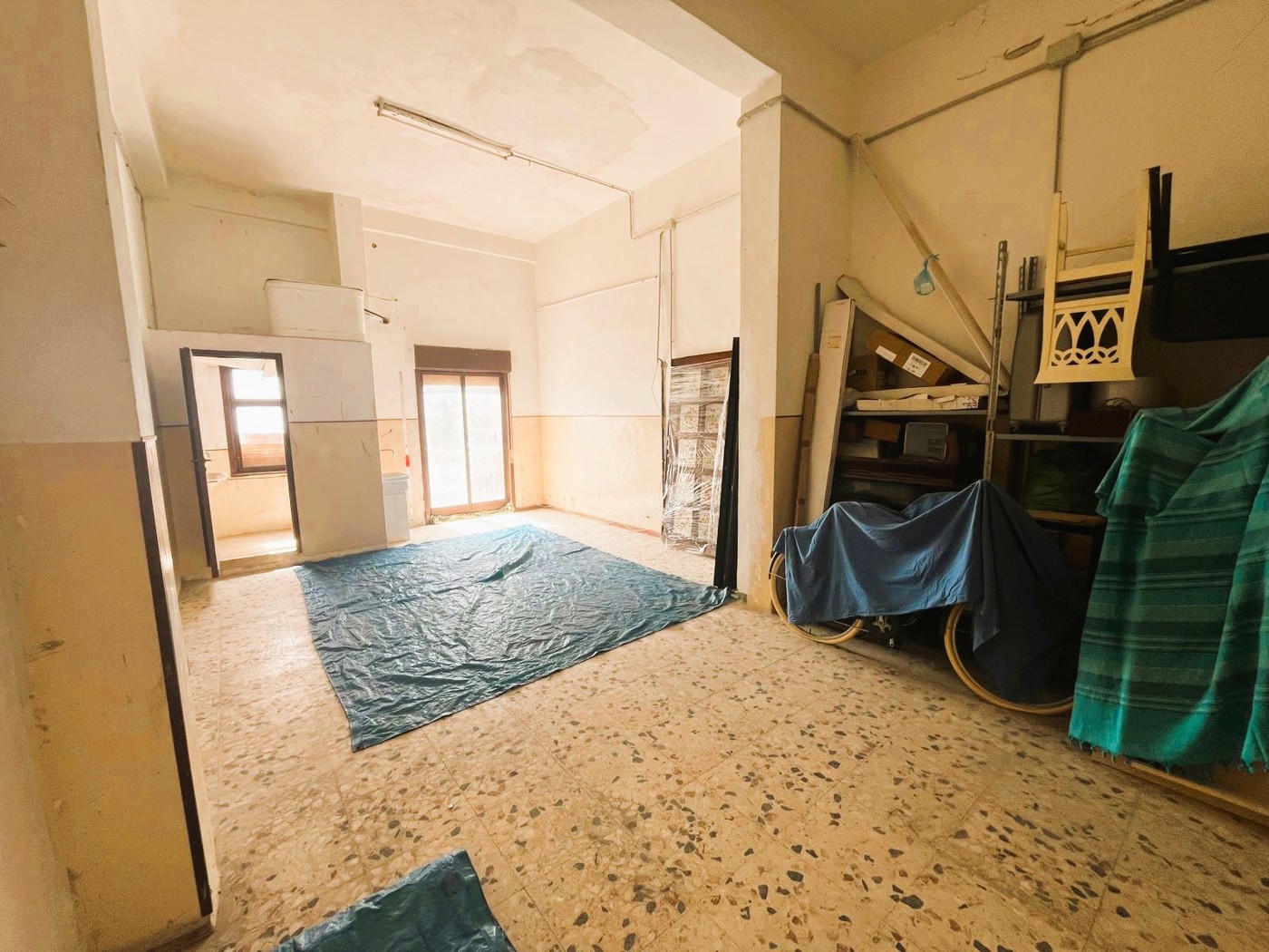 Magazzino vista mare a Agrigento