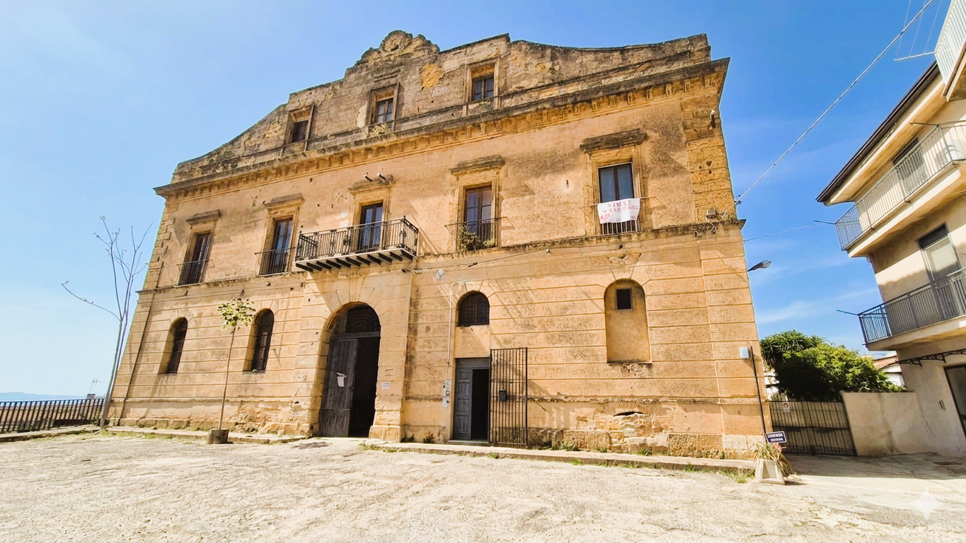 Stabile/Palazzo in vendita a Aragona