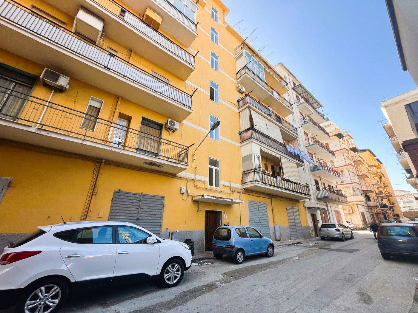 Quadrilocale da ristrutturare a Porto Empedocle