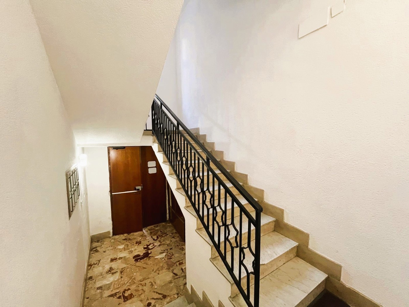 Quadrilocale da ristrutturare a Porto Empedocle