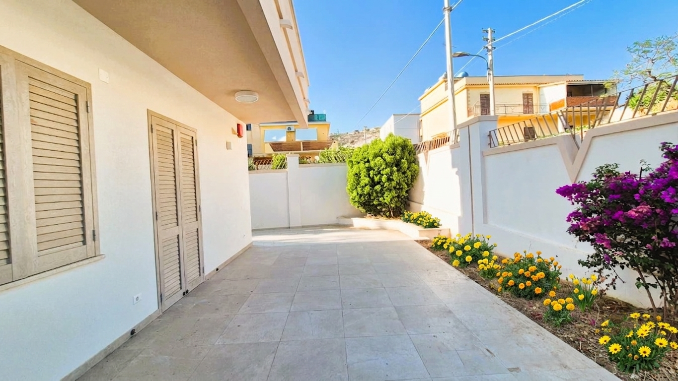 Villa con giardino a Porto Empedocle