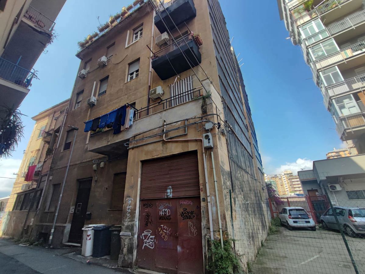 Magazzino in vendita a Palermo