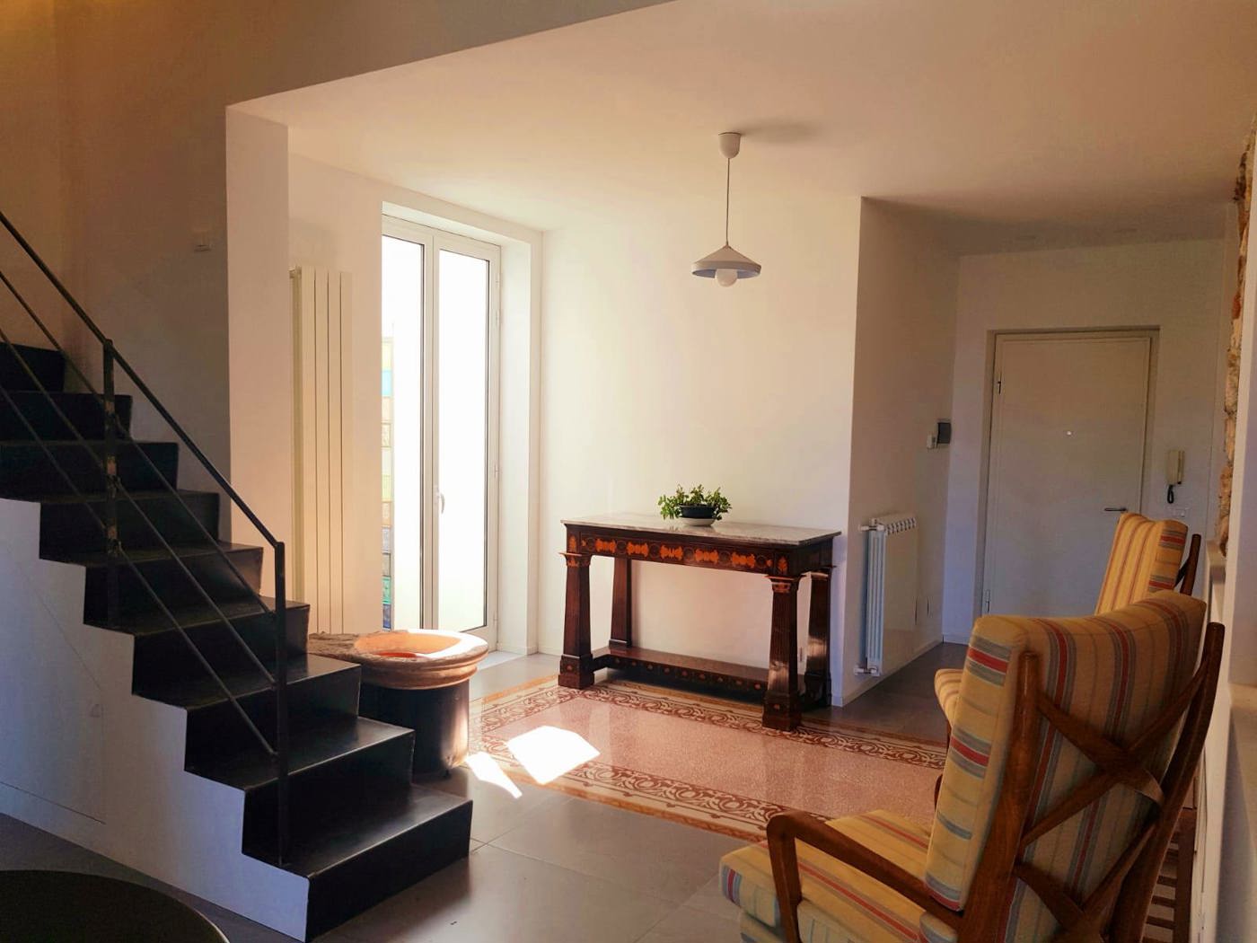 Quadrilocale arredato in affitto a Palermo