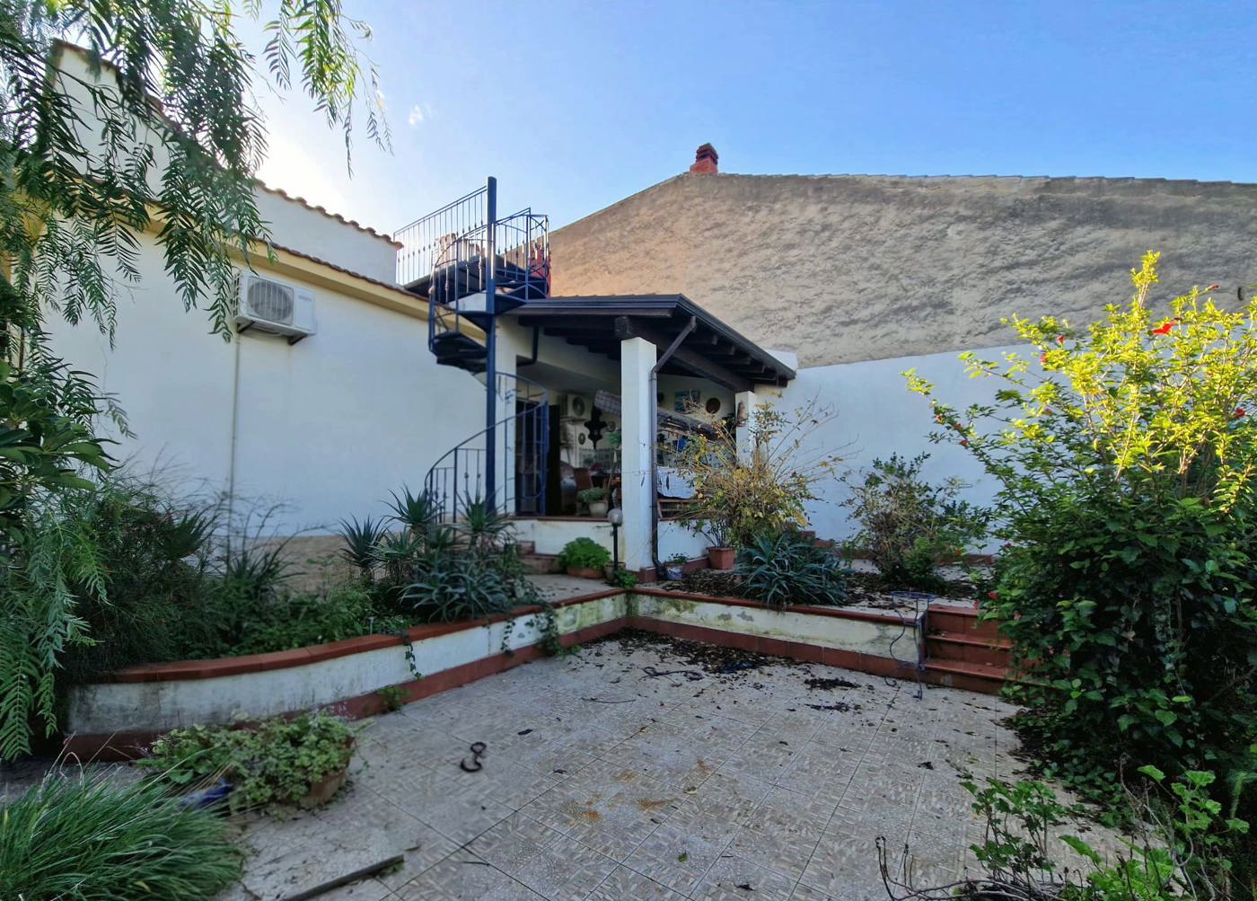 Villa Bifamiliare con giardino a Trappeto