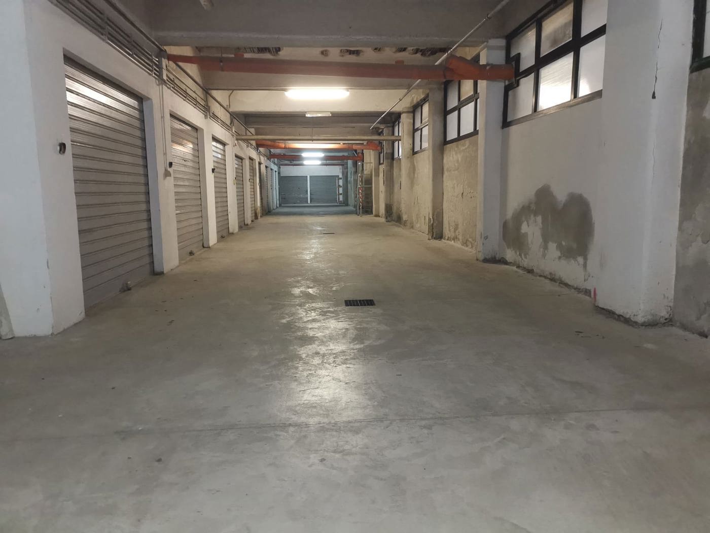 Box/Garage 30mq in vendita a Palermo