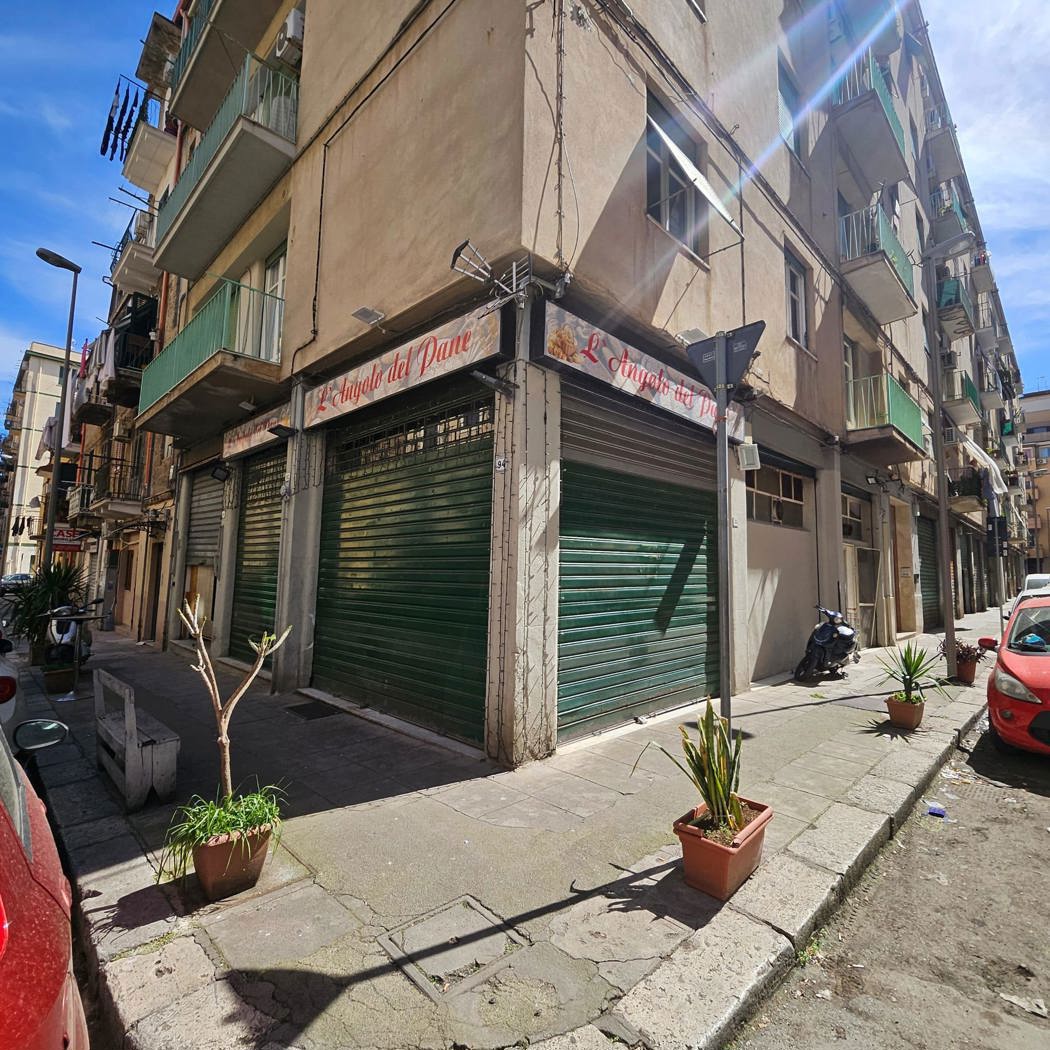Negozio in affitto a Palermo