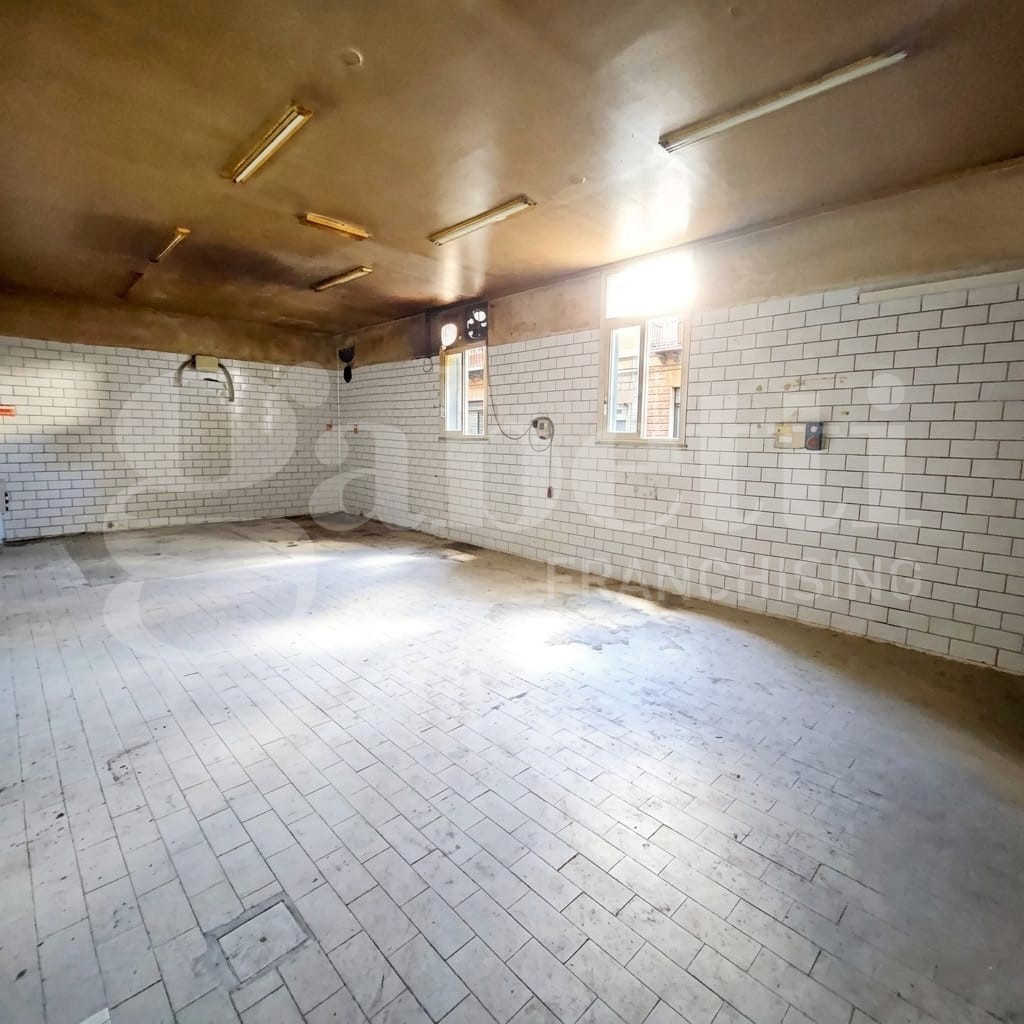 Negozio in affitto a Palermo