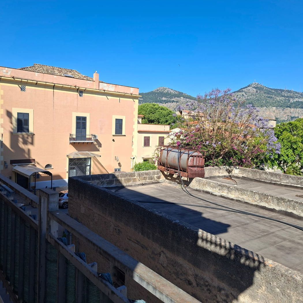 Trilocale in affitto a Palermo