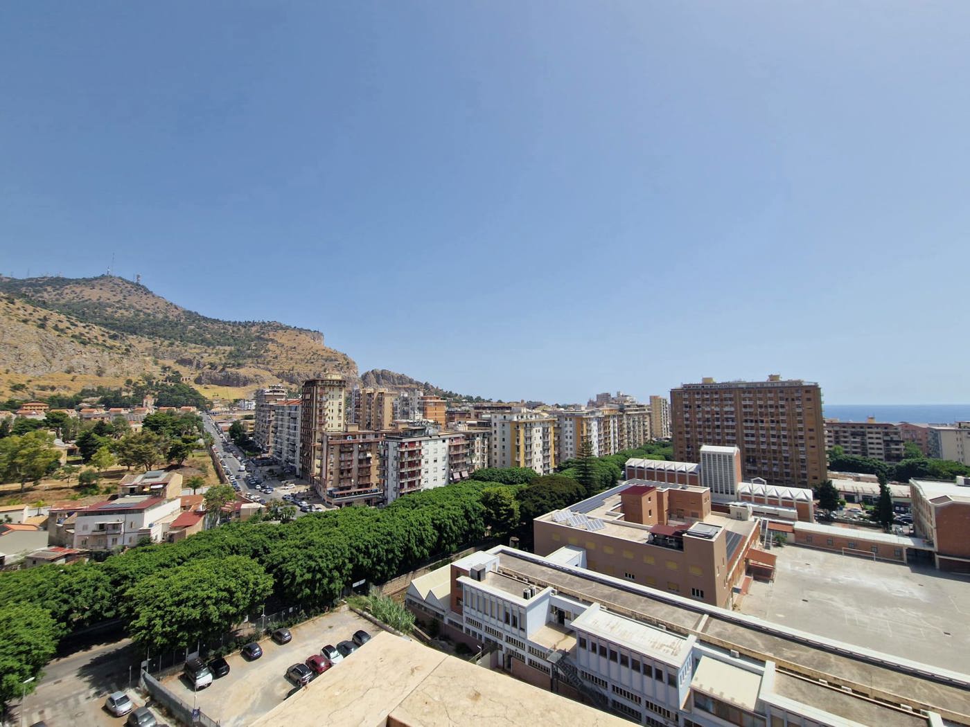 Trilocale vista mare a Palermo
