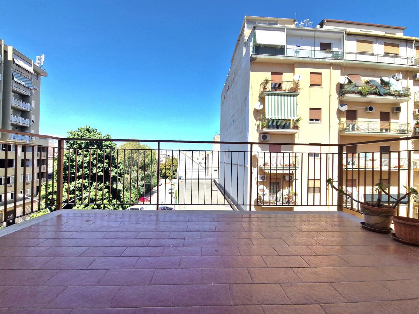 Quadrilocale in affitto a Palermo