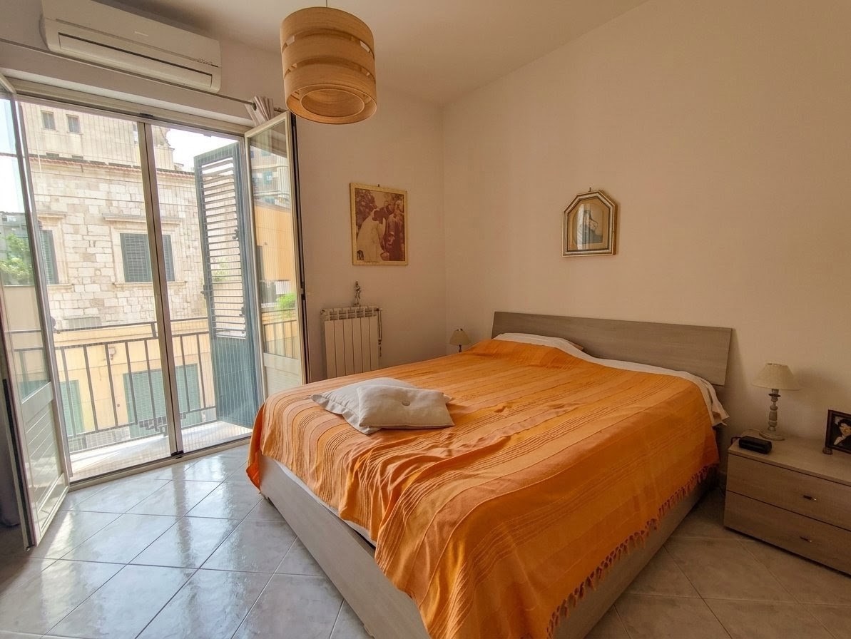 Trilocale ristrutturato a Palermo