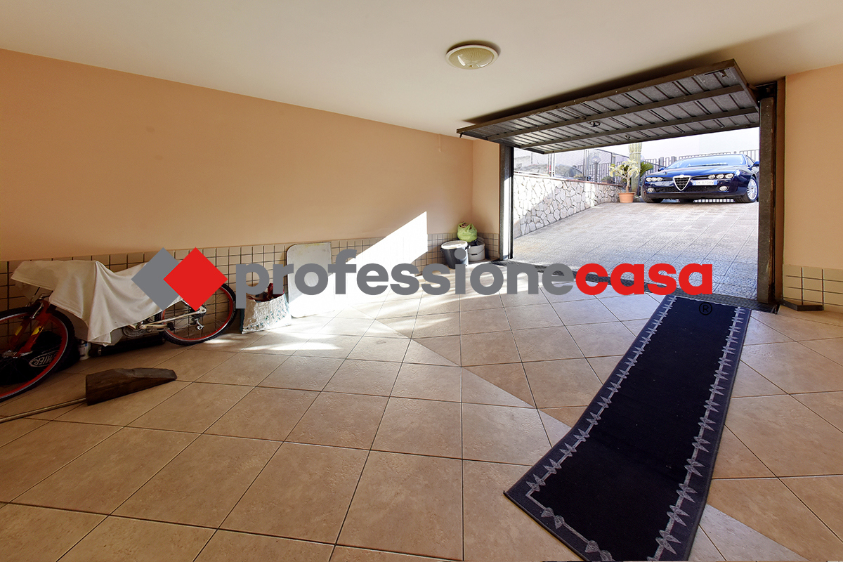 Villa con giardino a Marcianise