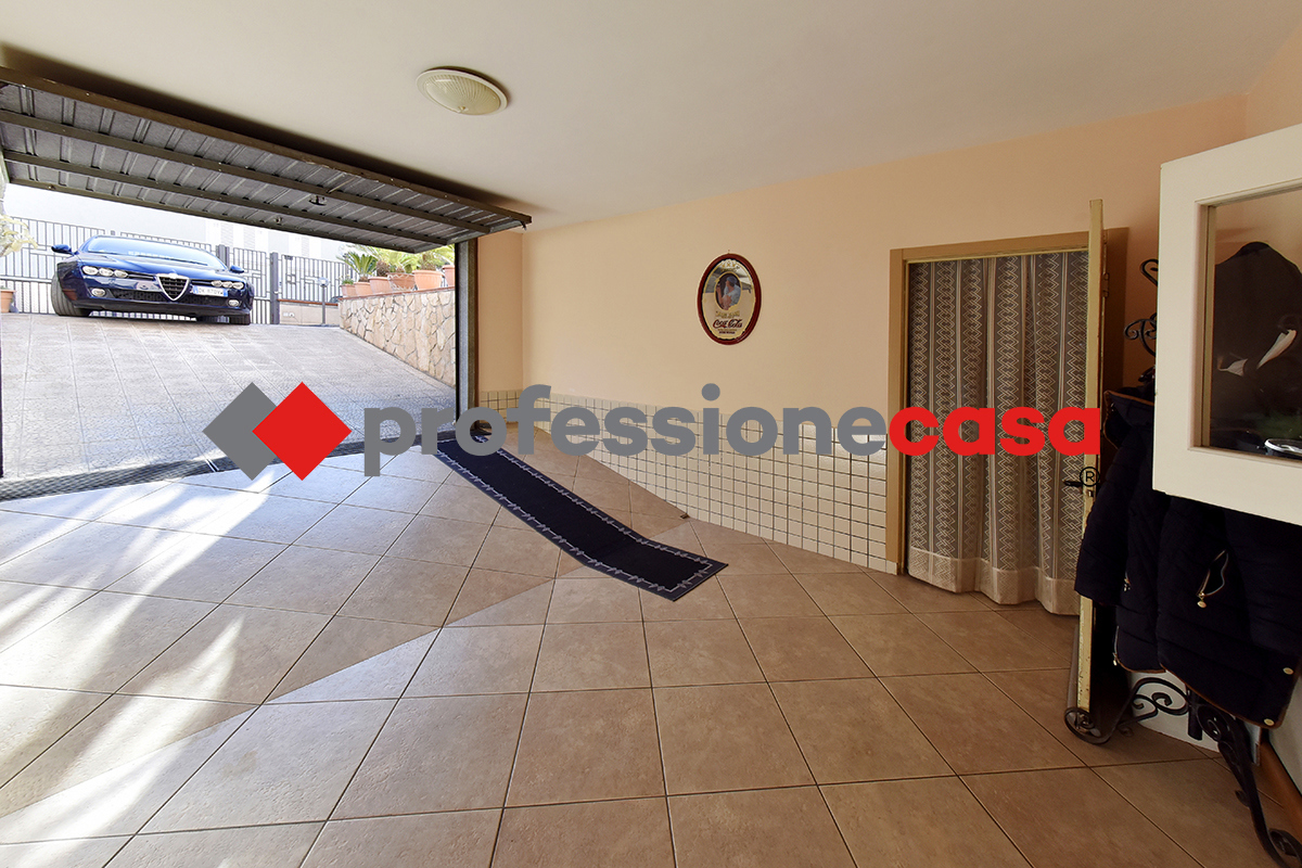 Villa con giardino a Marcianise