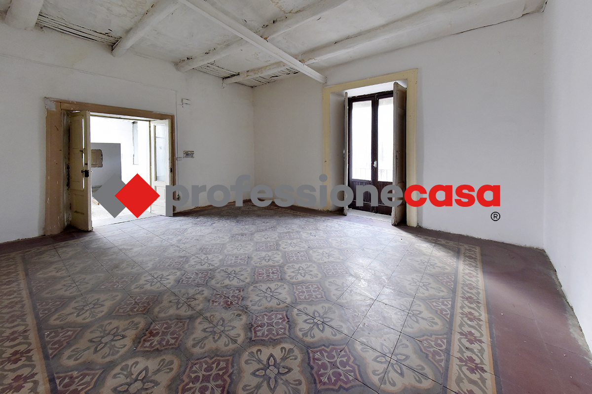 Trilocale da ristrutturare a San Nicola la Strada