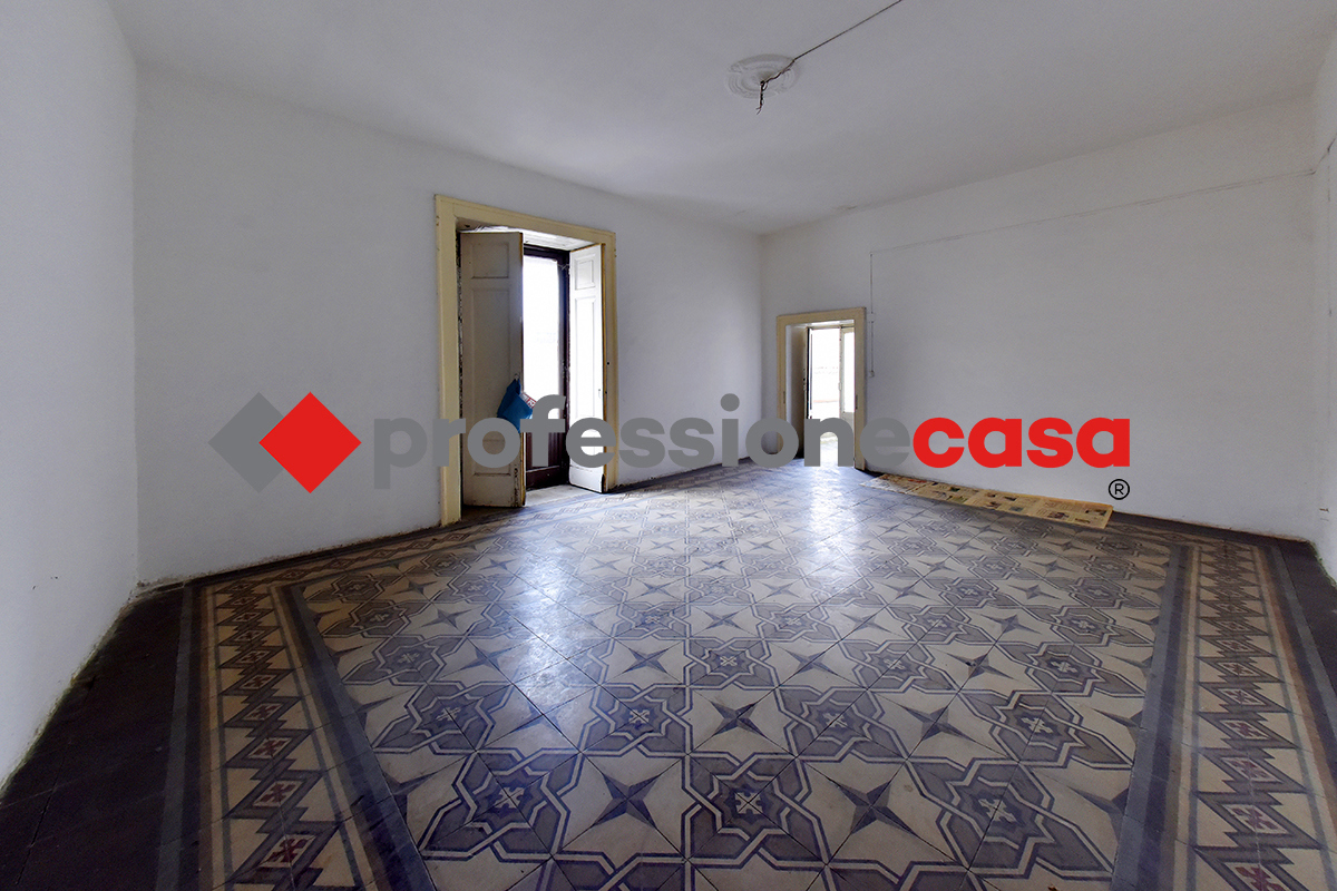 Trilocale da ristrutturare a San Nicola la Strada