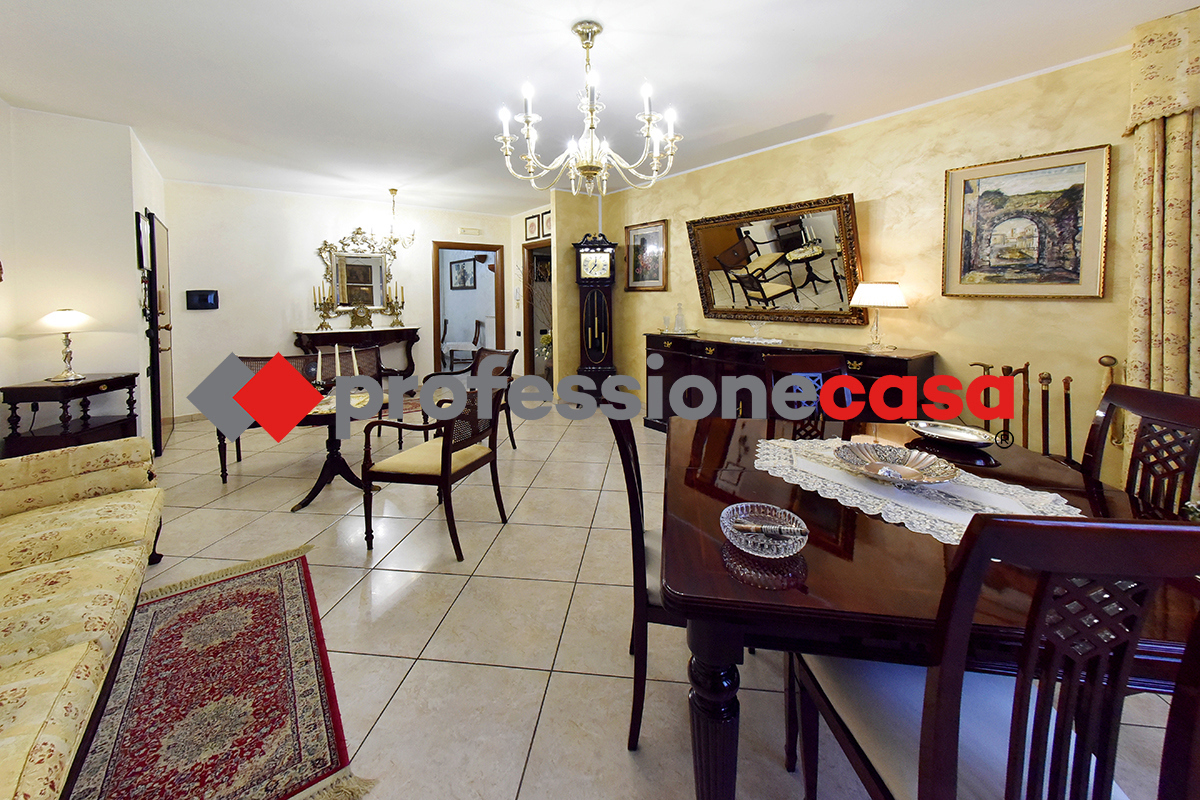 Quadrilocale con box a San Nicola la Strada