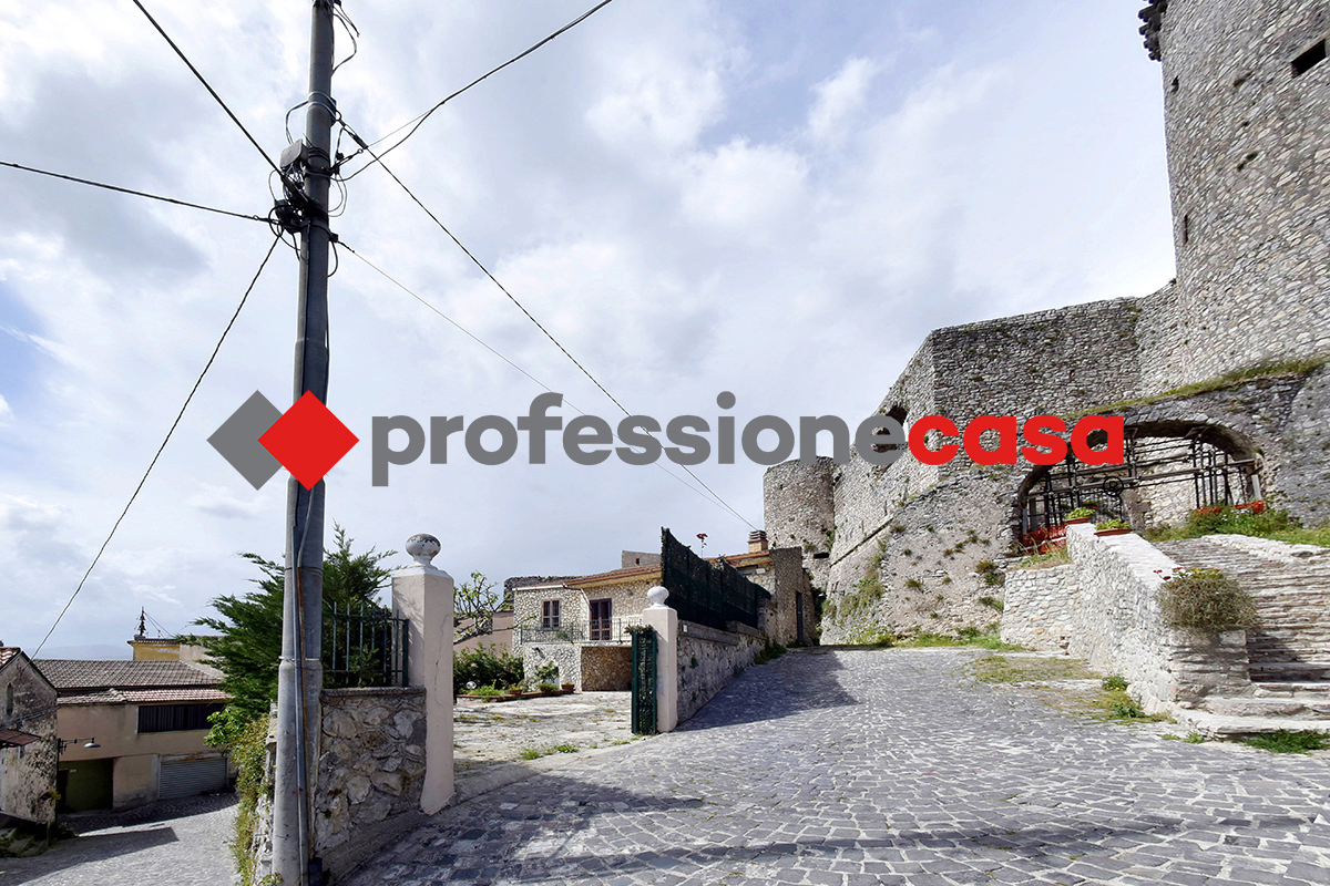 Casa indipendente ristrutturata a Riardo