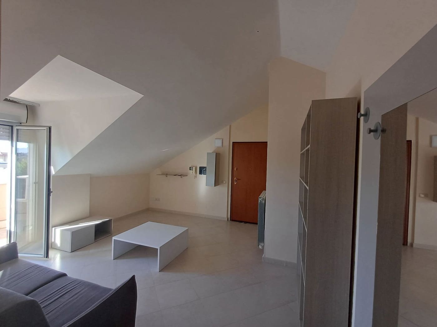 Attico arredato in affitto a San Nicola la Strada