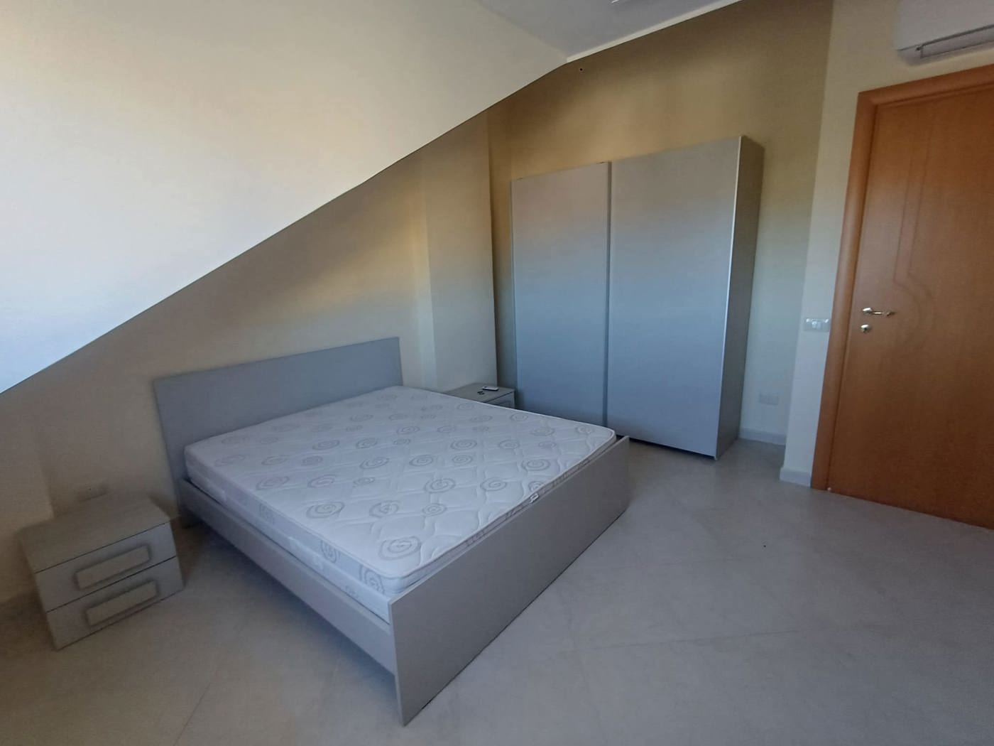 Attico arredato in affitto a San Nicola la Strada