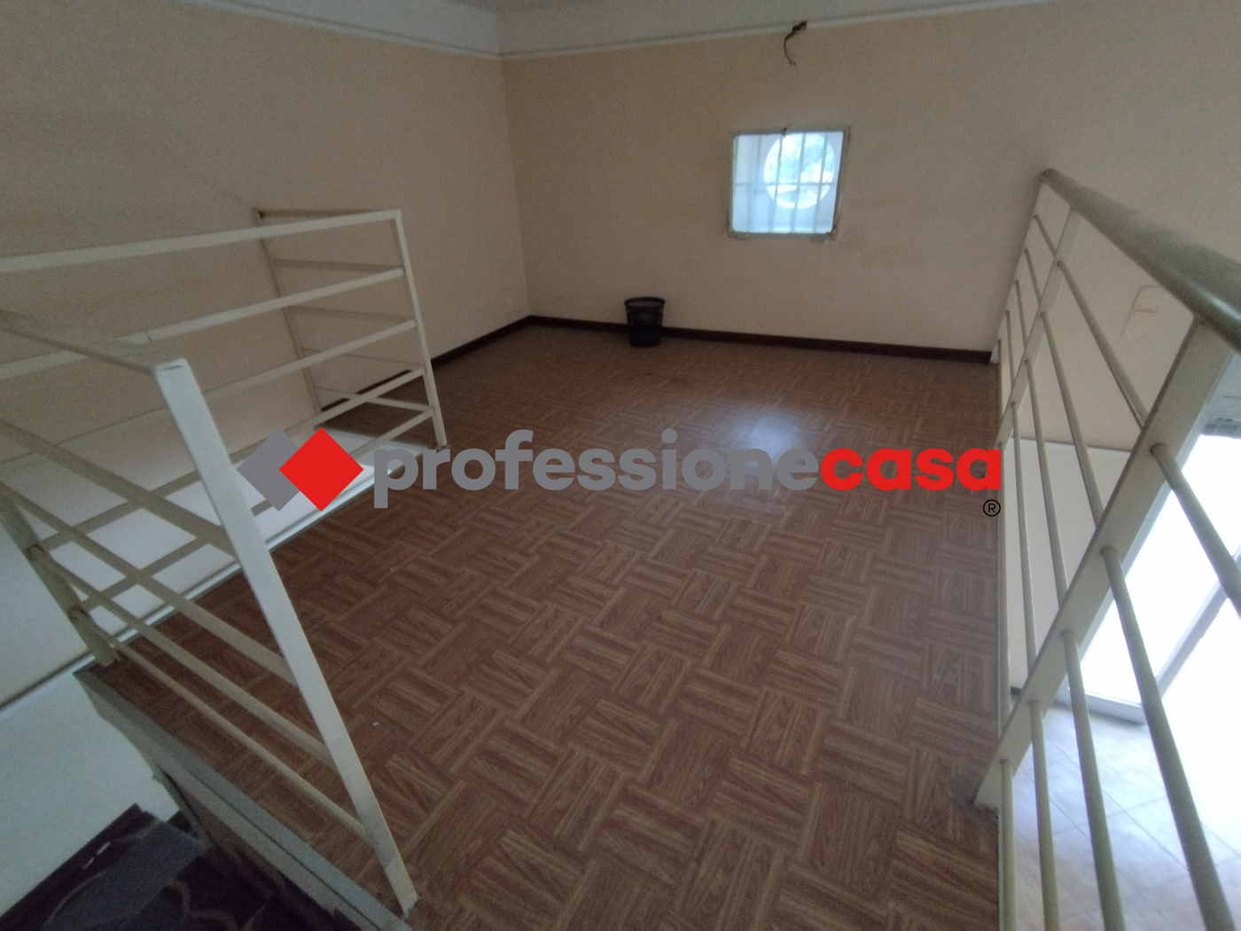 Negozio in affitto a San Nicola la Strada