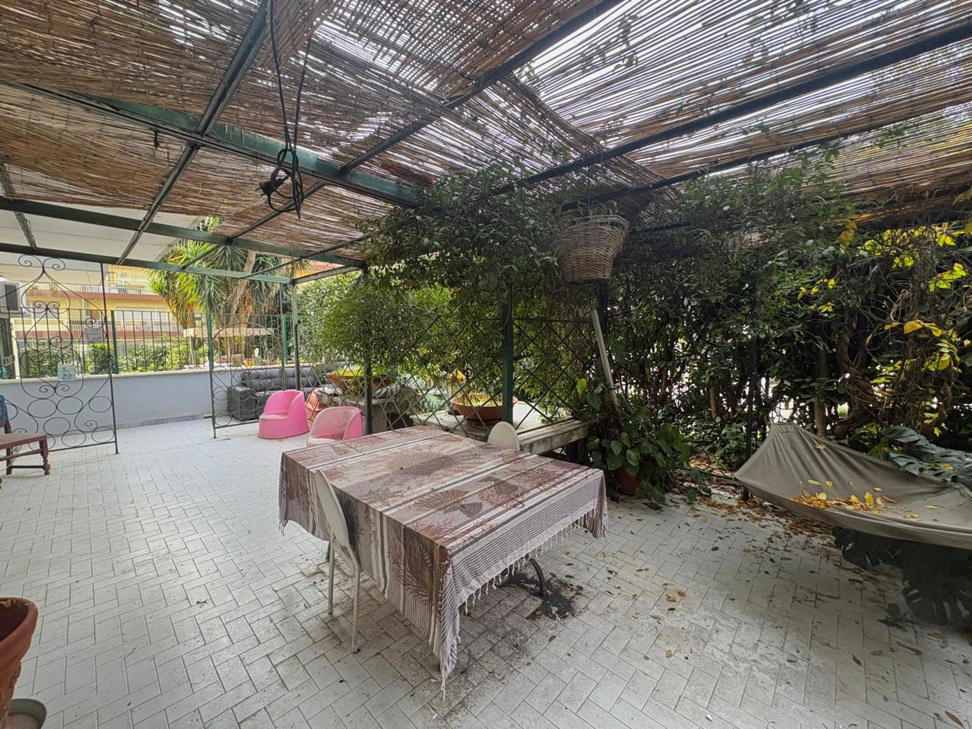 Monolocale con giardino a San Nicola la Strada